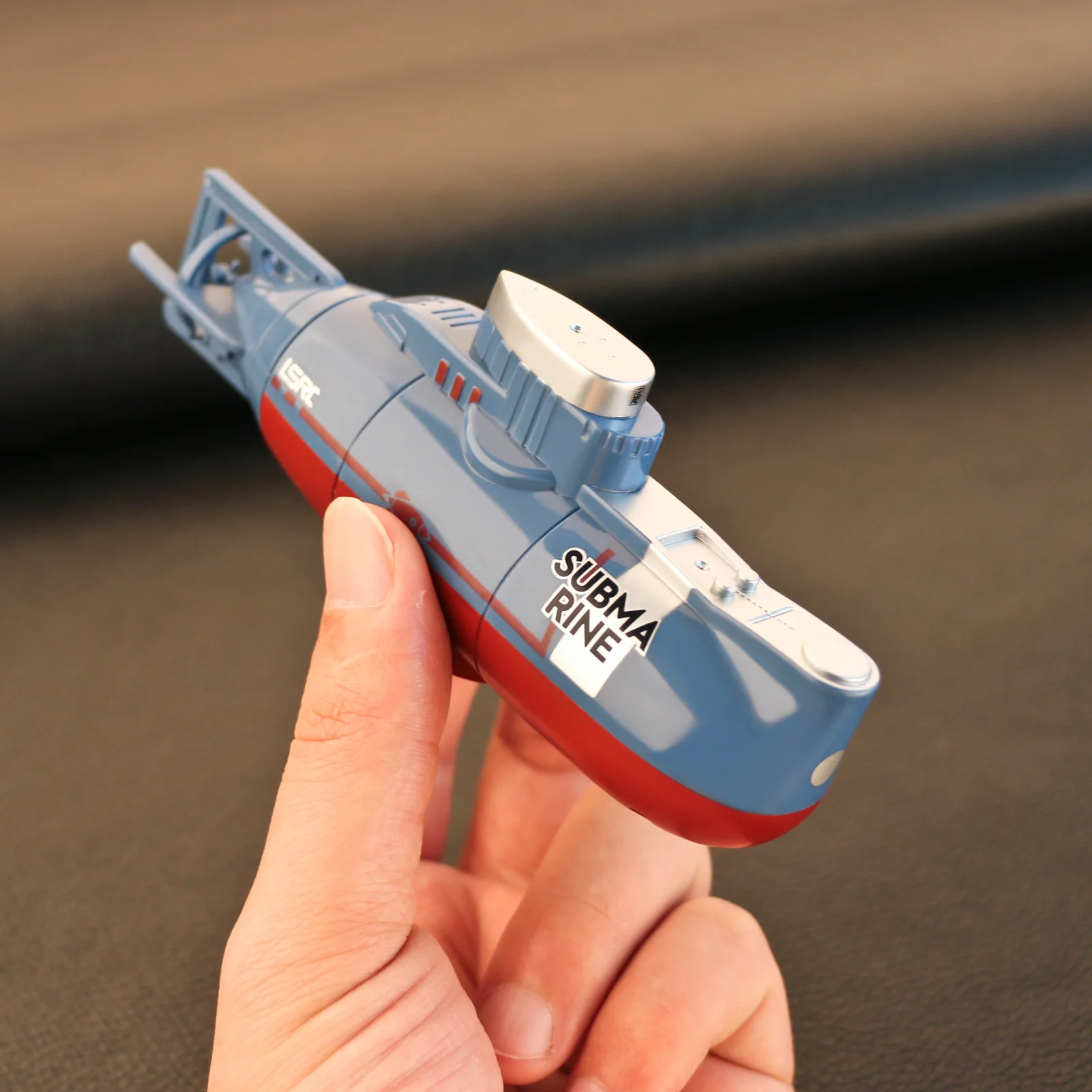 360 Degree Turning Around Mini RC Submarine Remote Control Boat Waterproof Diving Toy Gift for Kids Boys and Girls New Year Gift
360 Degree Turning Around Mini RC Submarine Remote Control Boat Waterproof Diving Toy Gift for Kids Boys and Girls New Year Gift