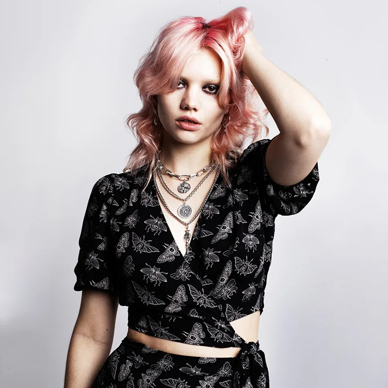 Gothic Black Summer Women T-shirt Streetwear Butterfly Print V-Neck Short Top Harajuku Puff Sleeves Fashion Bandage Tops 
Gothic Black Summer Women T-shirt Streetwear Butterfly Print V-Neck Short Top Harajuku Puff Sleeves Fashion Bandage Tops