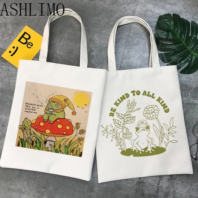 Women Shopping Bag Handbag Cartoon Frog Print Funny Animal Pattern Large Capacity Tote Aesthetics Shoulder Bag Eco Canvas Bag
Women Shopping Bag Handbag Cartoon Frog Print Funny Animal Pattern Large Capacity Tote Aesthetics Shoulder Bag Eco Canvas Bag