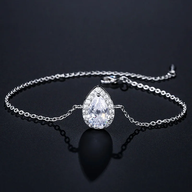 New Exquisite White Color Teardrop Zircon Bracelets Chain for Women Simple Personality Wild Bangles Wedding Party Jewelry Gift
New Exquisite White Color Teardrop Zircon Bracelets Chain for Women Simple Personality Wild Bangles Wedding Party Jewelry Gift