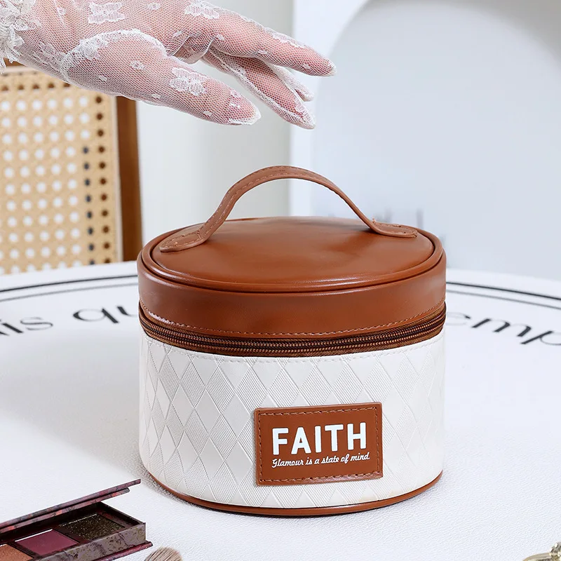 New Travel Essentials Cylinder Portable Makeup Bag Travel Moisture-proof PU Fashion Storage Bag Portable Makeup Storage Bag
New Travel Essentials Cylinder Portable Makeup Bag Travel Moisture-proof PU Fashion Storage Bag Portable Makeup Storage Bag