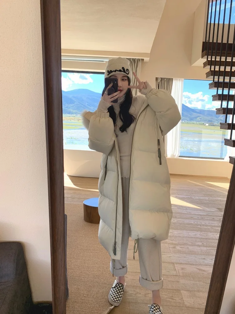 2022 New 90% White Duck Down Coat Fashion Warm Winter Jacket Women Real Fox Fur Collar Hoodes Loose Thick Outerwear Streetwear
2022 New 90% White Duck Down Coat Fashion Warm Winter Jacket Women Real Fox Fur Collar Hoodes Loose Thick Outerwear Streetwear