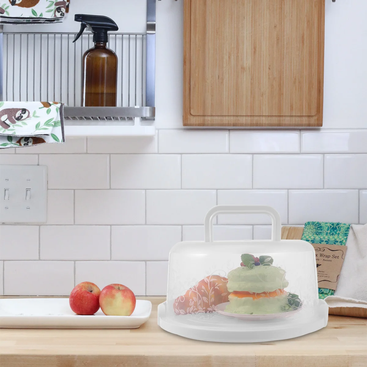 White 7 Slot Cupcake Box Portable Transparent Muffin Puff Pie Dessert Carrying Case Round Storage Container with Handle
White 7 Slot Cupcake Box Portable Transparent Muffin Puff Pie Dessert Carrying Case Round Storage Container with Handle