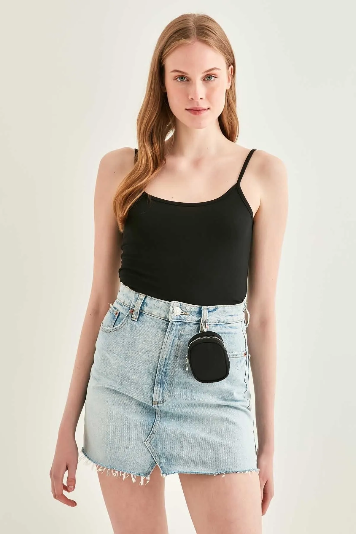 Women's Summer Crop Top Blouse Black Strap Crop Blouse Casual Tank Top Vest Blouse 
Women's Summer Crop Top Blouse Black Strap Crop Blouse Casual Tank Top Vest Blouse