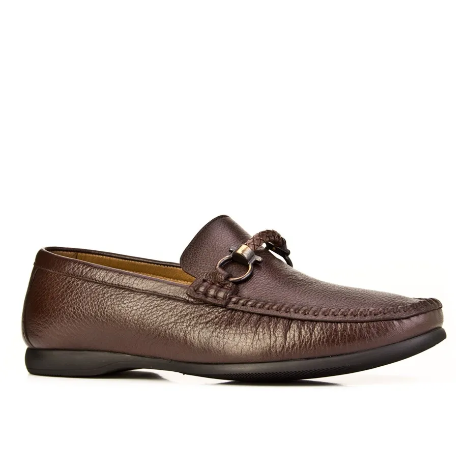 Коричневые мужские мокасины из натуральной кожи 
Коричневые мужские мокасины из натуральной кожи