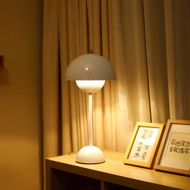 Nordic Simple Bud Light LED Table Lamp Creative Study Desk Lights Bedroom Bedside Night Lamps Home Decor Macarone Mushroom Light
Nordic Simple Bud Light LED Table Lamp Creative Study Desk Lights Bedroom Bedside Night Lamps Home Decor Macarone Mushroom Light