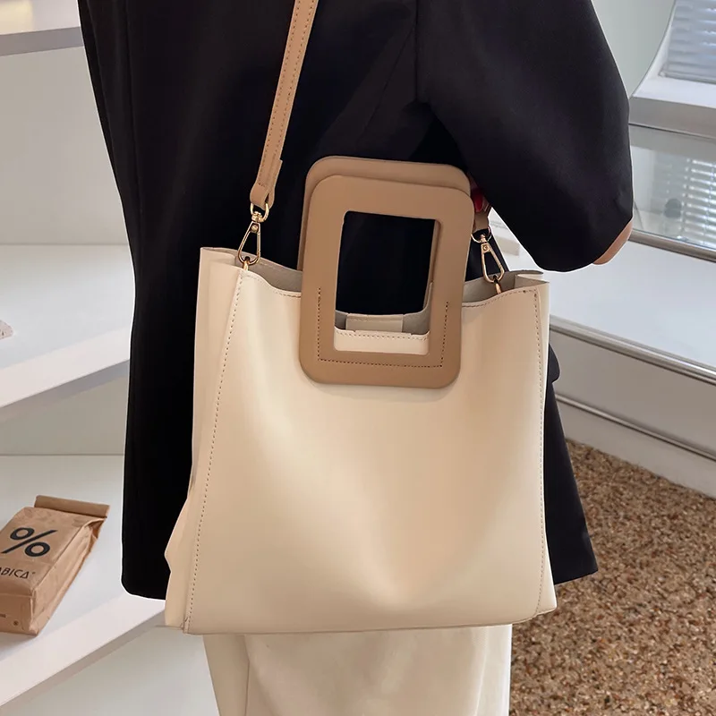 Women's Messenger Bag Fashion Simple Casual Shoulder Large Capacity Vintage Commuter Handbags for Women Sac A Main Femme Tote 
Women's Messenger Bag Fashion Simple Casual Shoulder Large Capacity Vintage Commuter Handbags for Women Sac A Main Femme Tote