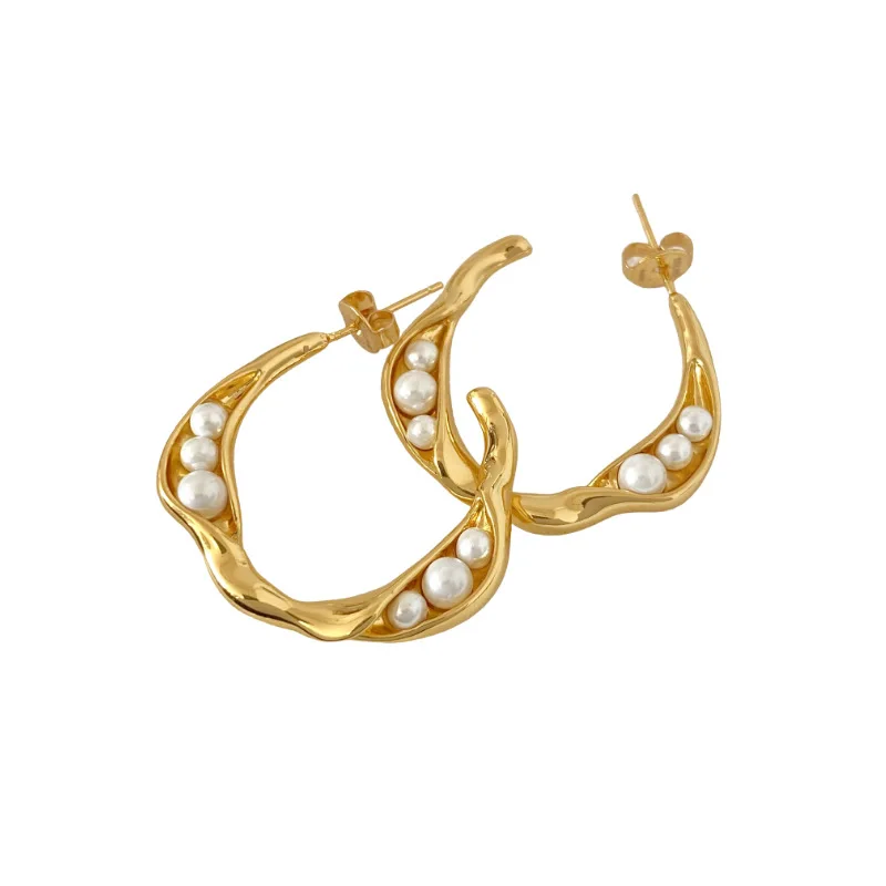 Temperament C-Shaped Pea Pearl Ladies Earrings All-Match Temperament Retro Twisted Flower Semicircle Pearl Tide Earrings Women
Temperament C-Shaped Pea Pearl Ladies Earrings All-Match Temperament Retro Twisted Flower Semicircle Pearl Tide Earrings Women