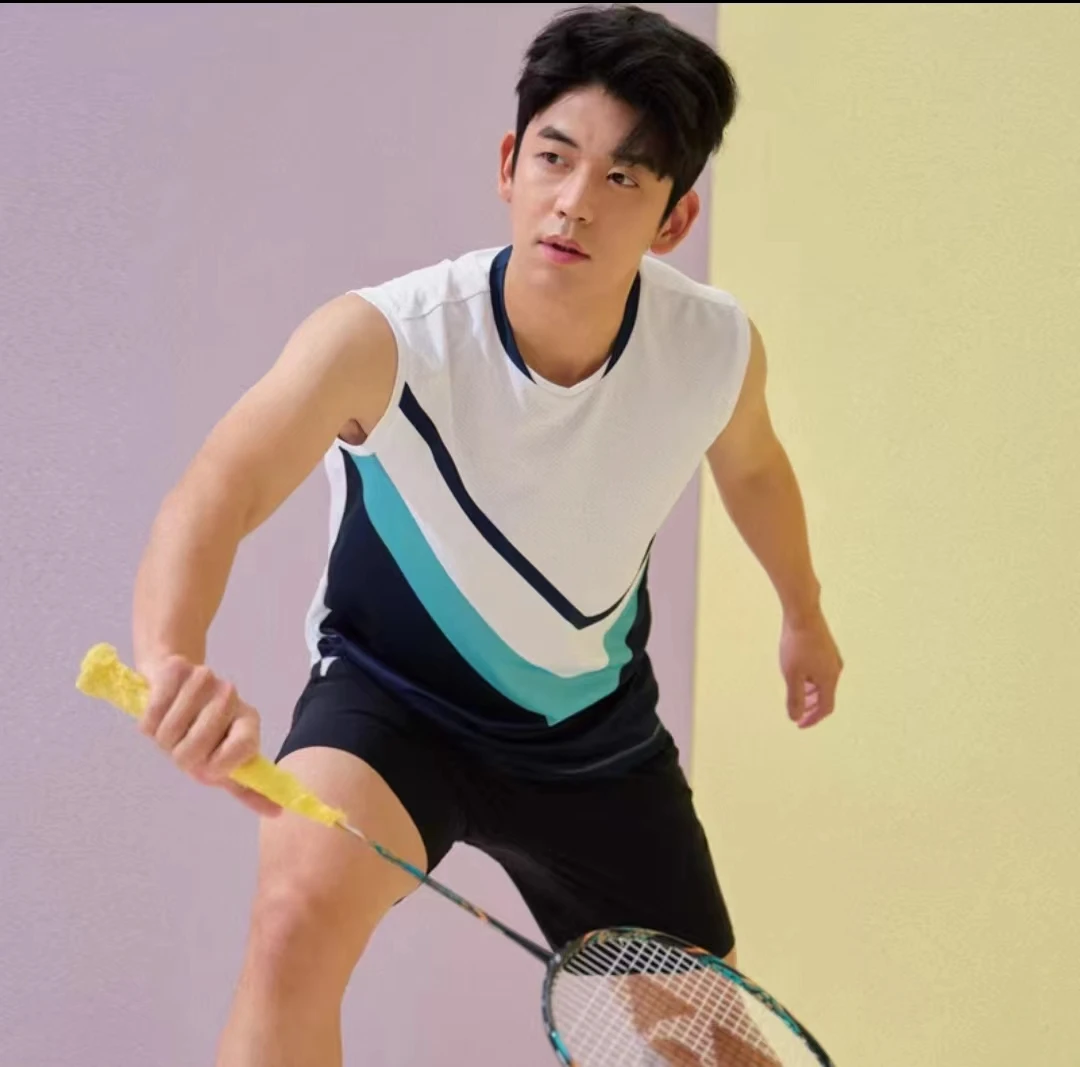 Yonex Sleeveless sports T-shirt, men's and women's outdoor sports, breathable and quick dry sweat absorption
Yonex Sleeveless sports T-shirt, men's and women's outdoor sports, breathable and quick dry sweat absorption