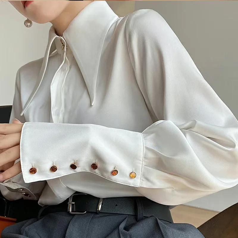White Shirt Women's Long Sleeve Acetate Satin Top 2023 Spring and Autumn New Fashion Style Design Sense Pointed Neck Shirt
White Shirt Women's Long Sleeve Acetate Satin Top 2023 Spring and Autumn New Fashion Style Design Sense Pointed Neck Shirt