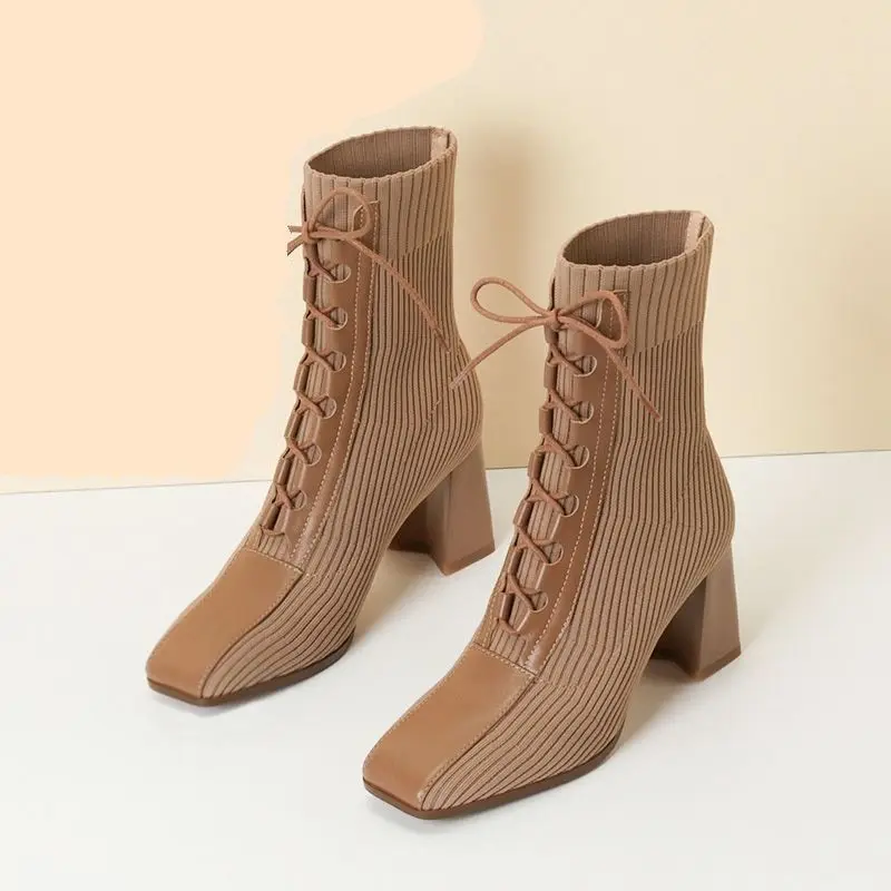 2022 Autumn Winter New Fashion Stitching Knitted Elastic Stockings Boots High-heeled Short Boots Women's Square Toe 34-39
2022 Autumn Winter New Fashion Stitching Knitted Elastic Stockings Boots High-heeled Short Boots Women's Square Toe 34-39