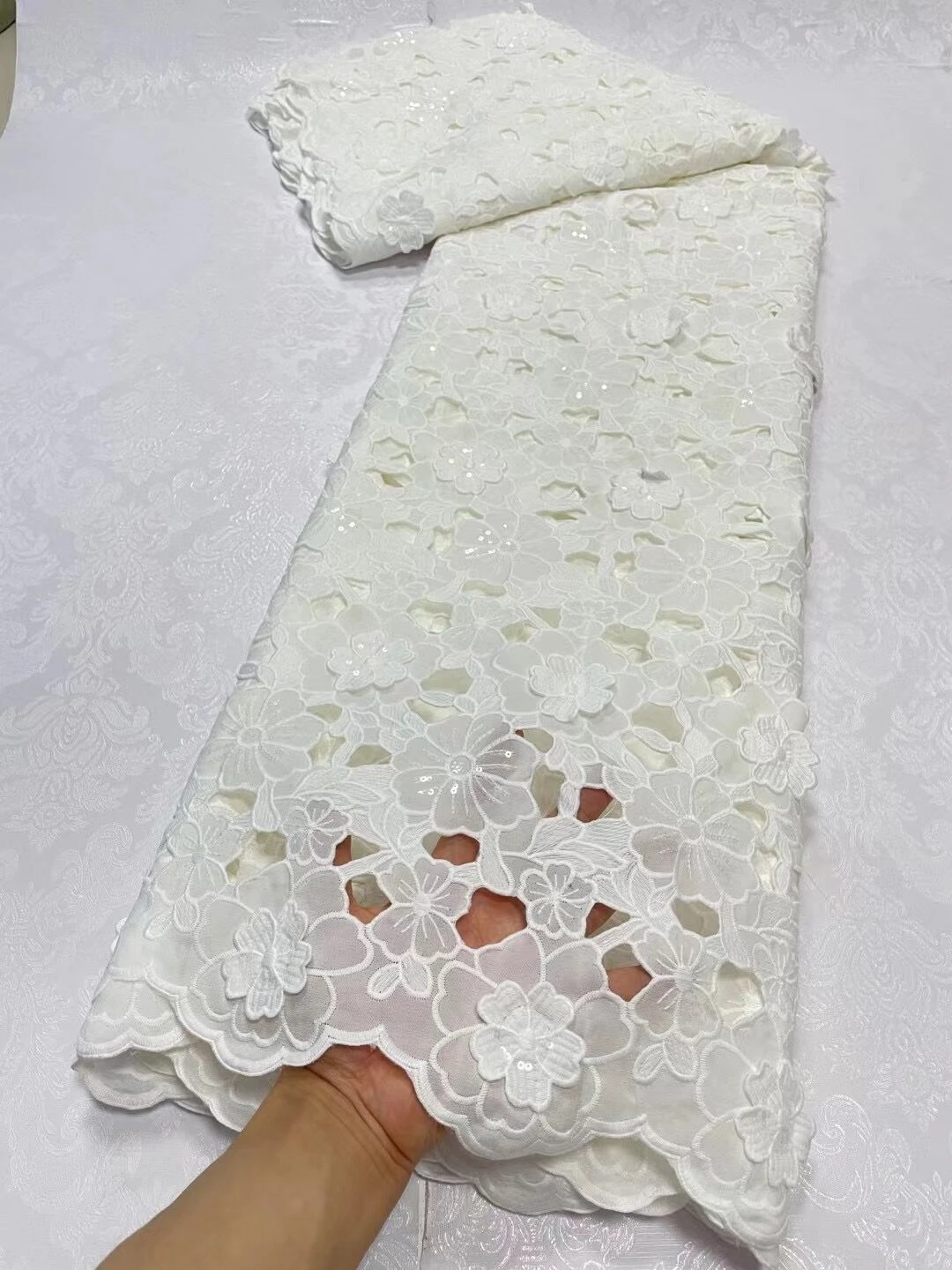 Нигерийская Тюлевая кружевная ткань для шитья, свадебное платье с вышивкой, шифон, искусственный гипюр, высокое качество, хлопок 5 ярдов, 2024 JL250
Нигерийская Тюлевая кружевная ткань для шитья, свадебное платье с вышивкой, шифон, искусственный гипюр, высокое качество, хлопок 5 ярдов, 2024 JL250