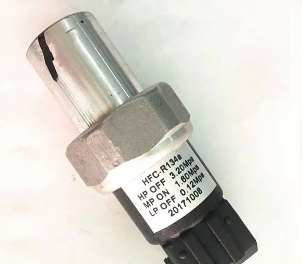 Air conditioning pressure switch for Chinese CHERY TIGGO SUV 2.0L Engine Auto car motor parts T11-8108150
Air conditioning pressure switch for Chinese CHERY TIGGO SUV 2.0L Engine Auto car motor parts T11-8108150