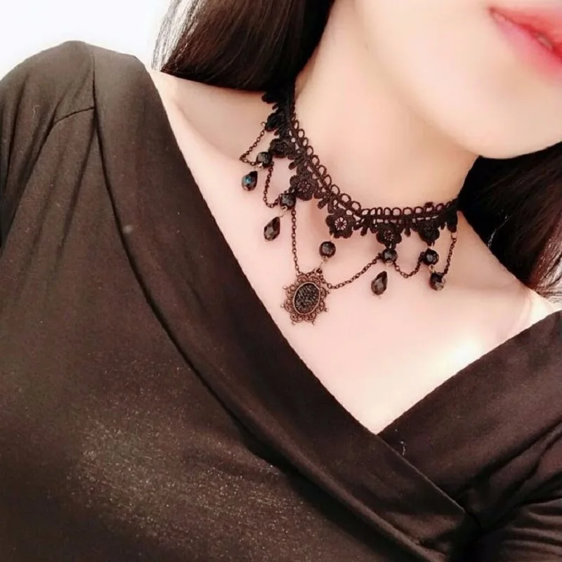 Korean fashion women's Black Pendant Lace Necklace retro Sexy Lace Necklace Pendant gothic girl's neck Party Gift
Korean fashion women's Black Pendant Lace Necklace retro Sexy Lace Necklace Pendant gothic girl's neck Party Gift
