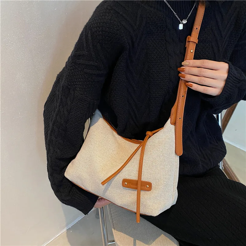 Canvas Shoulder Bag Women's Bag New Trendy Simple Shoulder Tote Bag Fashion All-match Handbag Work Commuting Messenger Bag
Canvas Shoulder Bag Women's Bag New Trendy Simple Shoulder Tote Bag Fashion All-match Handbag Work Commuting Messenger Bag