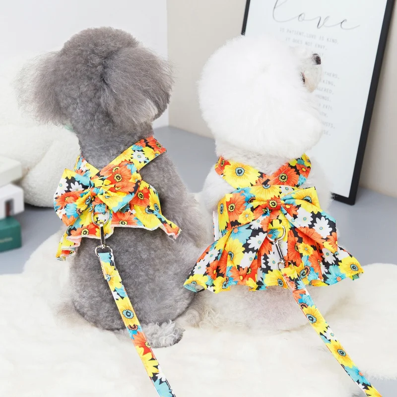 Dog Dress and Leash Set Cute Floral Teddy Bichon Dog Harness Vest skirt Spring Summer Cat Dress Walking Lead Pet Clothing
Dog Dress and Leash Set Cute Floral Teddy Bichon Dog Harness Vest skirt Spring Summer Cat Dress Walking Lead Pet Clothing