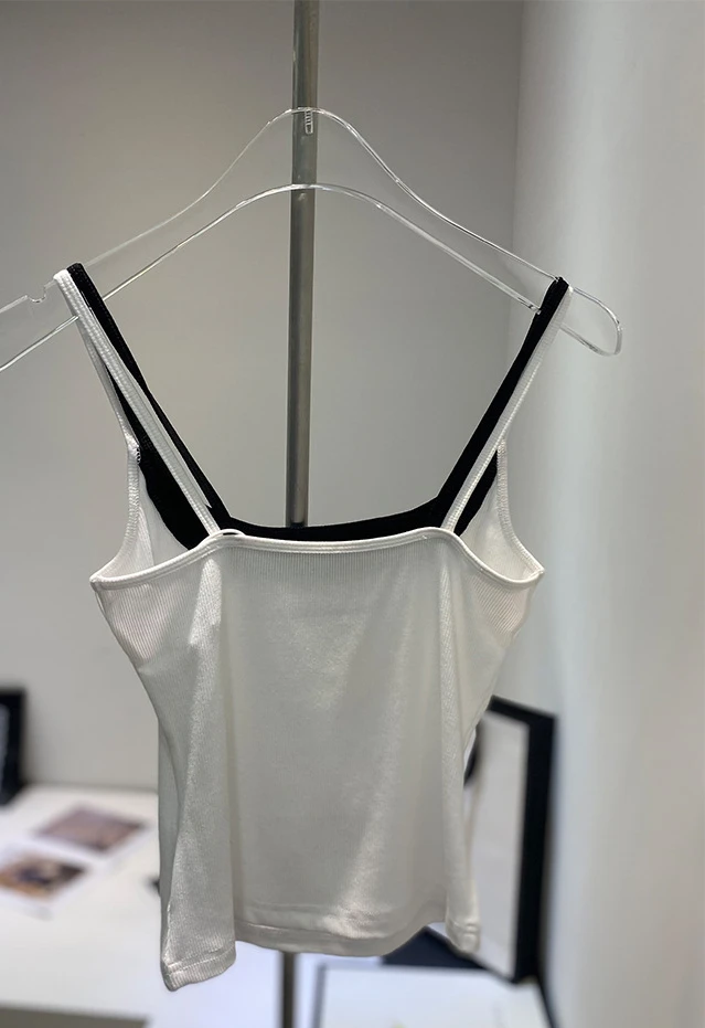 Fashion Classic Trendy Luxury Designer Women Summer Basic Fake Two-piece Letter Printed Slim Suspender Threaded Vest Tank Top
Fashion Classic Trendy Luxury Designer Women Summer Basic Fake Two-piece Letter Printed Slim Suspender Threaded Vest Tank Top
