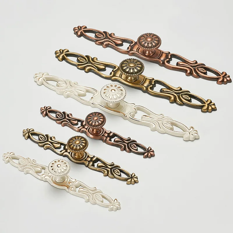 Retro Antique Bronze European Drawer Handle Country Furniture Black Kitchen Cabinet Handles Knobs Door Pulls Hardware 
Retro Antique Bronze European Drawer Handle Country Furniture Black Kitchen Cabinet Handles Knobs Door Pulls Hardware