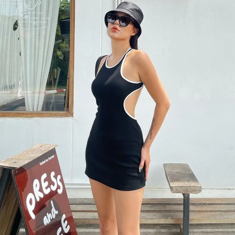 Women Sleeveless Bodycon Dress Black and White Patchwork Mini Dress Hollow out Backless Dress Streetwear dress vestido de mujer
Women Sleeveless Bodycon Dress Black and White Patchwork Mini Dress Hollow out Backless Dress Streetwear dress vestido de mujer