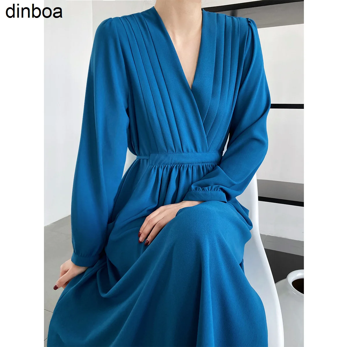 Women Elegant Pleated Maxi Dress Korean Solid Color V-neck Long Sleeve Drawstring Casual Dress 2022chic Office Lady Autumn Dress
Women Elegant Pleated Maxi Dress Korean Solid Color V-neck Long Sleeve Drawstring Casual Dress 2022chic Office Lady Autumn Dress