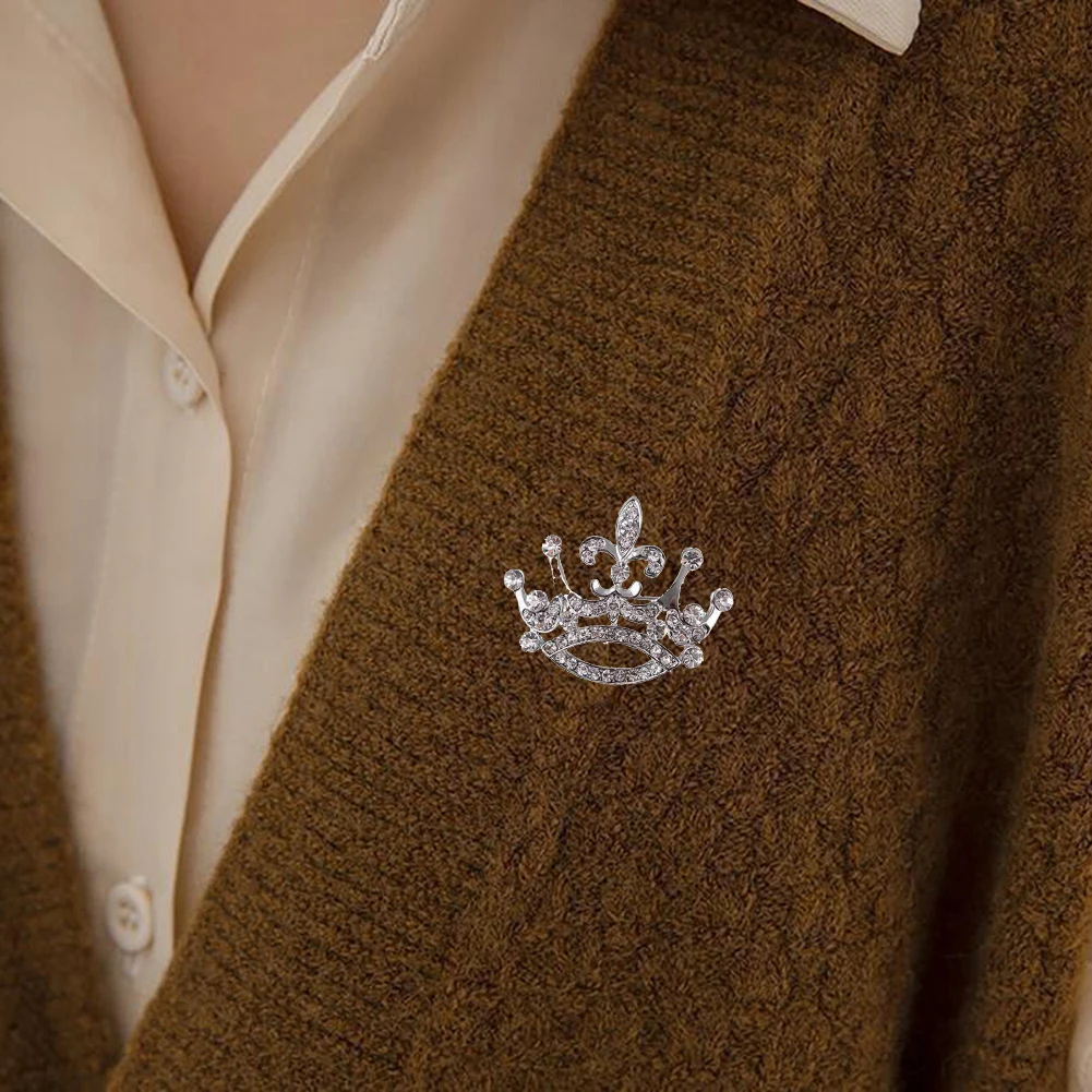Shirt Brooch Woman Jewelry Anti Stray Light Wedding Corsage Fashion Charm Crystal Brooch Rhinestones Brooch Artist Jewelry
Shirt Brooch Woman Jewelry Anti Stray Light Wedding Corsage Fashion Charm Crystal Brooch Rhinestones Brooch Artist Jewelry