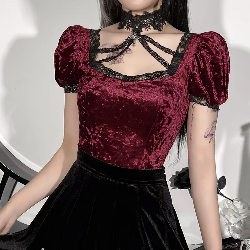 Dark Wind Vintage Top Fashion 2022 New Lace Stitching Neck Top Sling Autumn Casual Sexy Black Red Square Collar Ladies T-Shirt 
Dark Wind Vintage Top Fashion 2022 New Lace Stitching Neck Top Sling Autumn Casual Sexy Black Red Square Collar Ladies T-Shirt