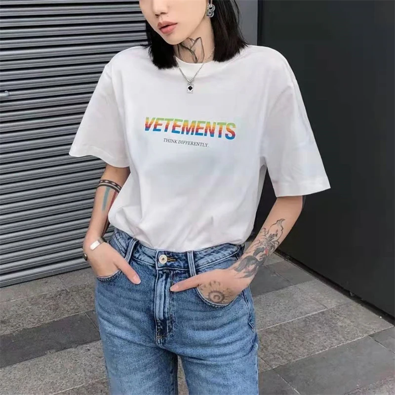 VETEMENTS Rainbow Gradient Letter Print Short-sleeved Oversize Cotton Round Neck T-shirt for Mens T Shirts
VETEMENTS Rainbow Gradient Letter Print Short-sleeved Oversize Cotton Round Neck T-shirt for Mens T Shirts
