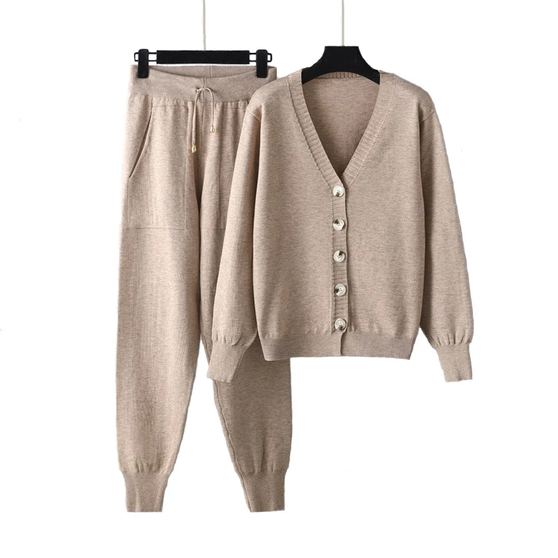Women Knitting 2/Two Pieces Sweater Suit V-neck Single-Breasted Cardigan + Pants 2022 Lady Spring/Autumn Tracksuit Outerwear Set
Women Knitting 2/Two Pieces Sweater Suit V-neck Single-Breasted Cardigan + Pants 2022 Lady Spring/Autumn Tracksuit Outerwear Set