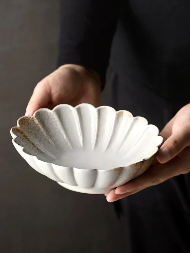 Japanese Style Handmade Retro Petal Bowl Personalized Creative Ceramic Household Tableware Soup Bowl Snack Bowl Antique
Japanese Style Handmade Retro Petal Bowl Personalized Creative Ceramic Household Tableware Soup Bowl Snack Bowl Antique