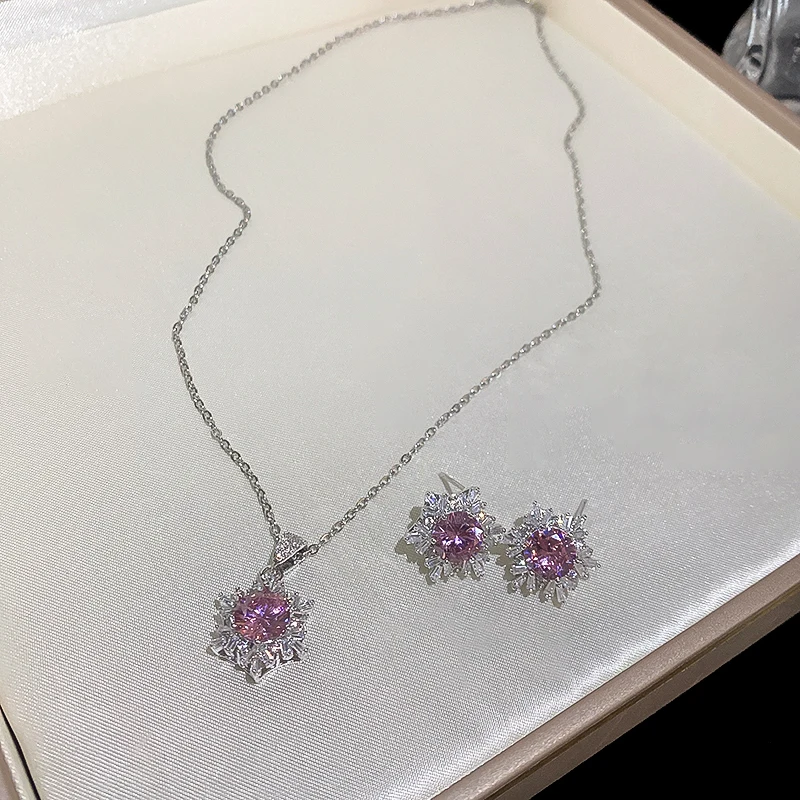 KAITIN Charm Snow Flower Pendant Necklace for Women Full Bling Zircon Choker Necklace Valentines Day Gifts Romantic Accessories
KAITIN Charm Snow Flower Pendant Necklace for Women Full Bling Zircon Choker Necklace Valentines Day Gifts Romantic Accessories