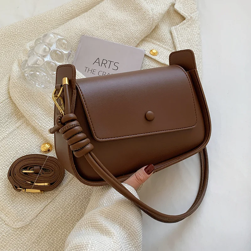 2022 hit primavera pequeno couro do crossbody sling bags designer bolsa feminina marca de luxo axilas ombro lado saco
2022 hit primavera pequeno couro do crossbody sling bags designer bolsa feminina marca de luxo axilas ombro lado saco