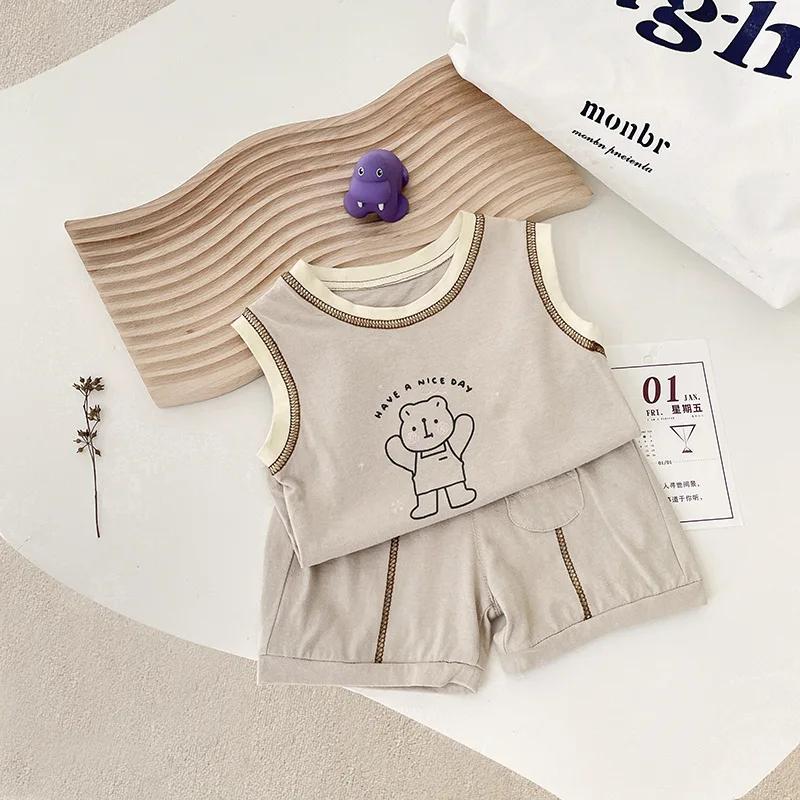 2022 Summer New Baby Cute Bear Print Clothes Set Cotton Boys Sleeveless Vest + Shorts 2pcs Suit Girls Children Casual Outfits
2022 Summer New Baby Cute Bear Print Clothes Set Cotton Boys Sleeveless Vest + Shorts 2pcs Suit Girls Children Casual Outfits