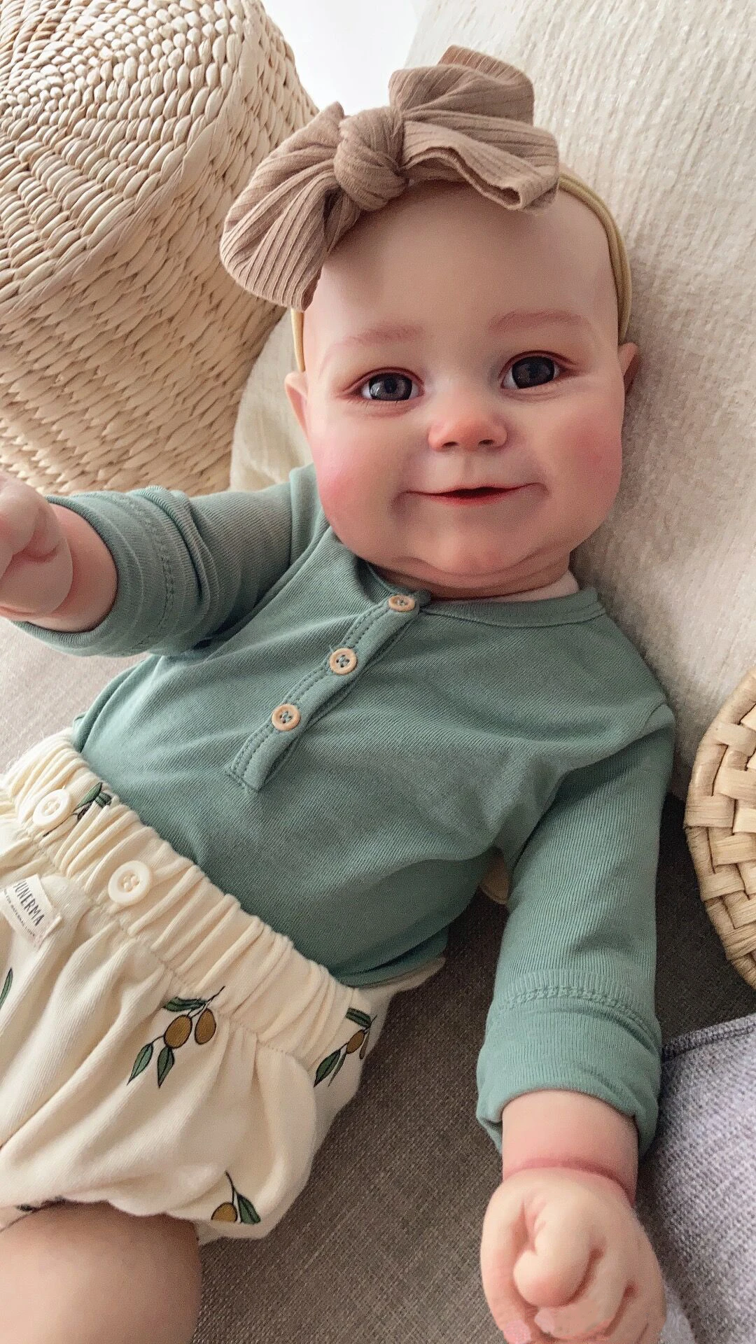 60CM NPK Maddie Reborn Toddler Popular Cute Girl Doll with hand-drawing hair Soft Cuddle Body High Quality Doll
60CM NPK Maddie Reborn Toddler Popular Cute Girl Doll with hand-drawing hair Soft Cuddle Body High Quality Doll