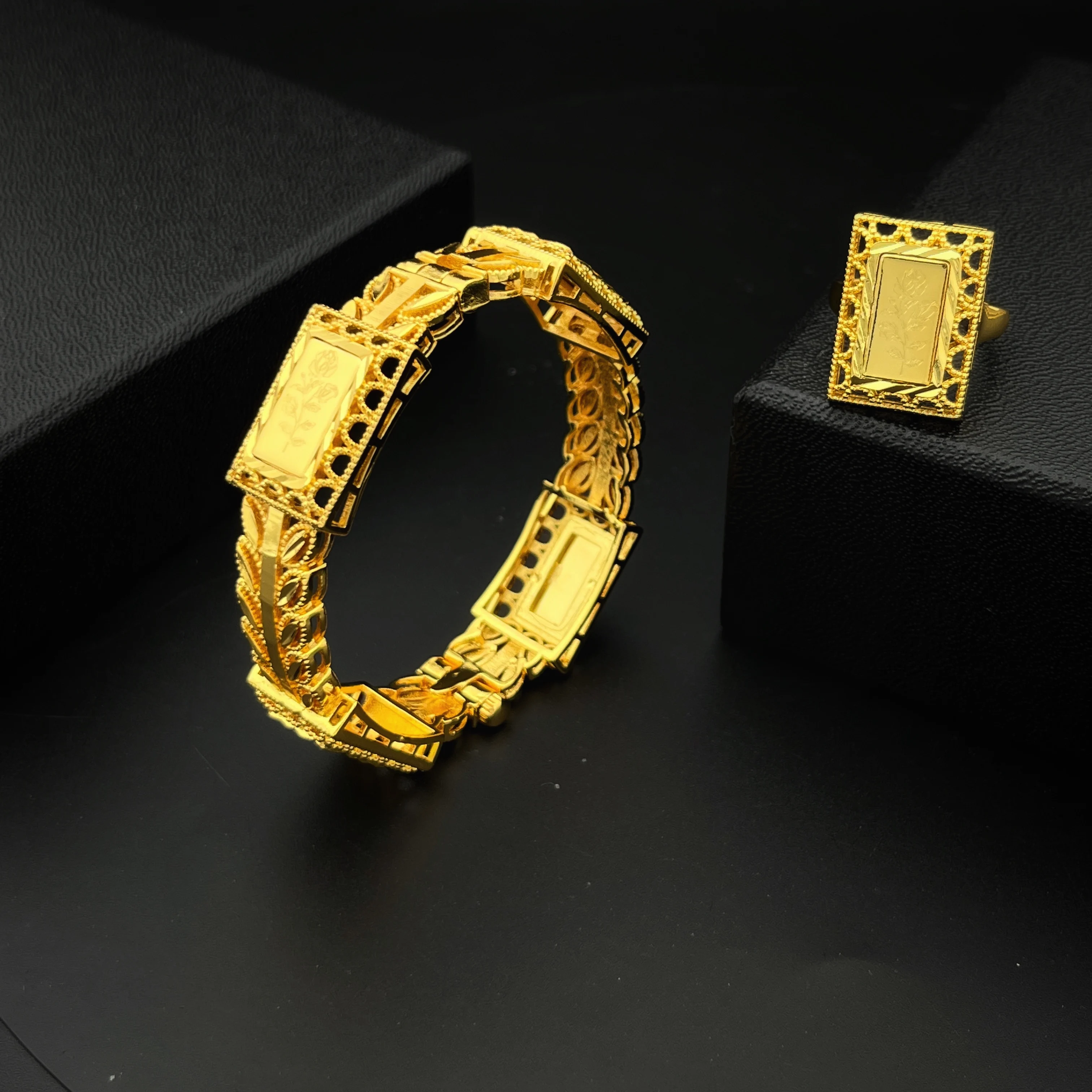 JRH Summer For Women Dubai Wedding Plated-Gold Color Bangle Ring Jewelry Set African Gift Bridal Jewelrly Luxury Unique Jewelry
JRH Summer For Women Dubai Wedding Plated-Gold Color Bangle Ring Jewelry Set African Gift Bridal Jewelrly Luxury Unique Jewelry