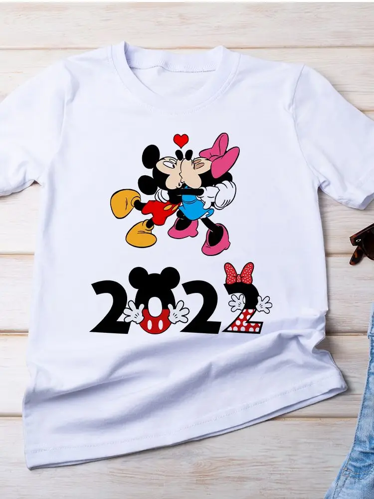 T-Shirt Summer Disney Women Romantic Couple Mickey And Minne 2022 Aesthetic Cartoon T-Shirt Disney Brand Trendy Short Sleeve
T-Shirt Summer Disney Women Romantic Couple Mickey And Minne 2022 Aesthetic Cartoon T-Shirt Disney Brand Trendy Short Sleeve
