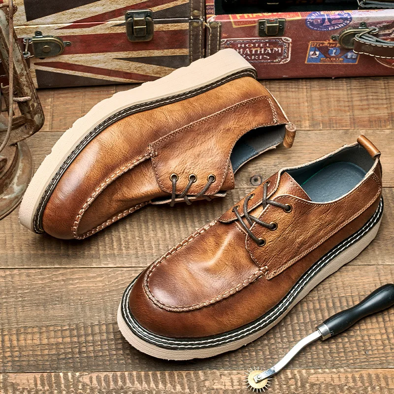 Винтажные мужские повседневные кожаные туфли, роскошные дизайнерские осенние туфли из натуральной кожи в британском стиле с круглым носком на плоской подошве, повседневные деловые туфли для мужчин
Винтажные мужские повседневные кожаные туфли, роскошные дизайнерские осенние туфли из натуральной кожи в британском стиле с круглым носком на плоской подошве, повседневные деловые туфли для мужчин