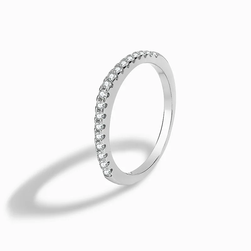 Sterling silver S925 white gold white zircon row ring jewelry design light luxury trend fashion women's ring
Sterling silver S925 white gold white zircon row ring jewelry design light luxury trend fashion women's ring