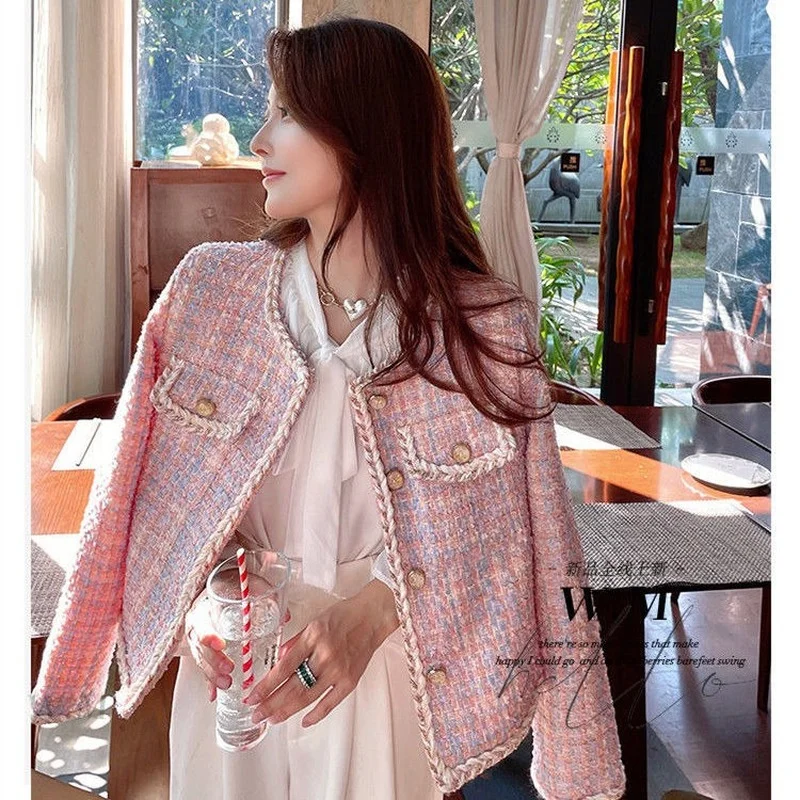 Women Korean Chic Cropped Tweed Jacket New Spring Elegant Ladies Long Sleeve Vintage Coats Female Round-Neck Pink Outerwear E310
Women Korean Chic Cropped Tweed Jacket New Spring Elegant Ladies Long Sleeve Vintage Coats Female Round-Neck Pink Outerwear E310