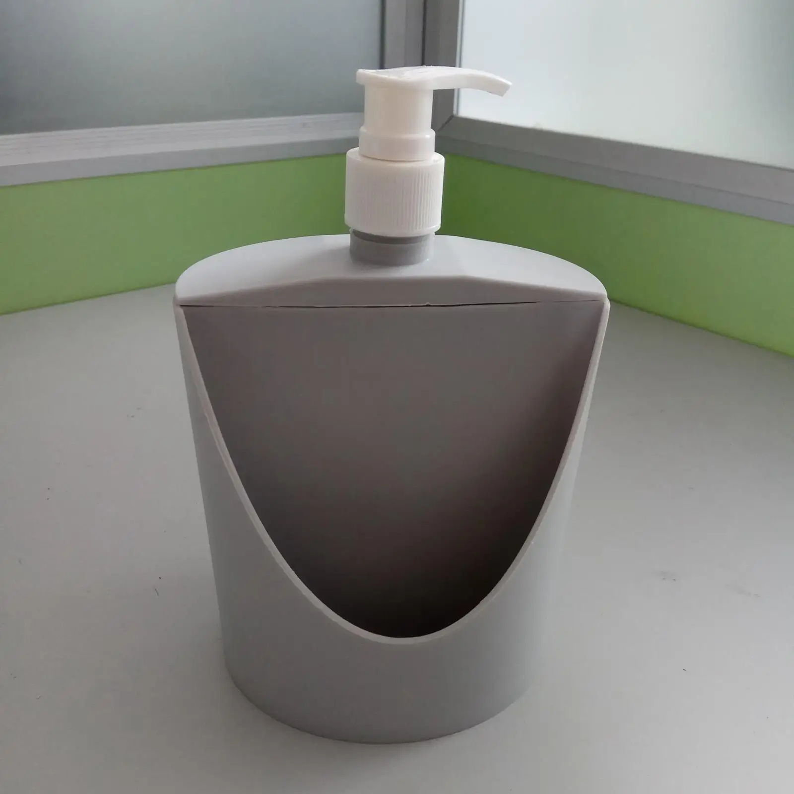 Dish Soap Dispenser and Sponge Holder Dishwashing Soap Pump Manual Soap Liquid Pump Bottle Soap Dispensing for Home Countertop
Dish Soap Dispenser and Sponge Holder Dishwashing Soap Pump Manual Soap Liquid Pump Bottle Soap Dispensing for Home Countertop