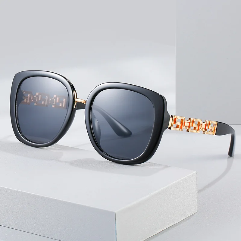 Square Frame Chain Sunglasses For Women Men Brand Design Fashion Vintage Luxury Male Ladies Driving Beach UV400 Glasses Eyewear
Square Frame Chain Sunglasses For Women Men Brand Design Fashion Vintage Luxury Male Ladies Driving Beach UV400 Glasses Eyewear