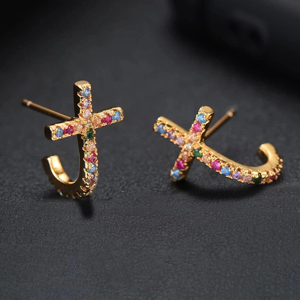 Soramoore Cute Luxury Popular Cross Stud Earring For Women Accessories Full Cubic Zirconia Earrings pendientes mujer moda
Soramoore Cute Luxury Popular Cross Stud Earring For Women Accessories Full Cubic Zirconia Earrings pendientes mujer moda