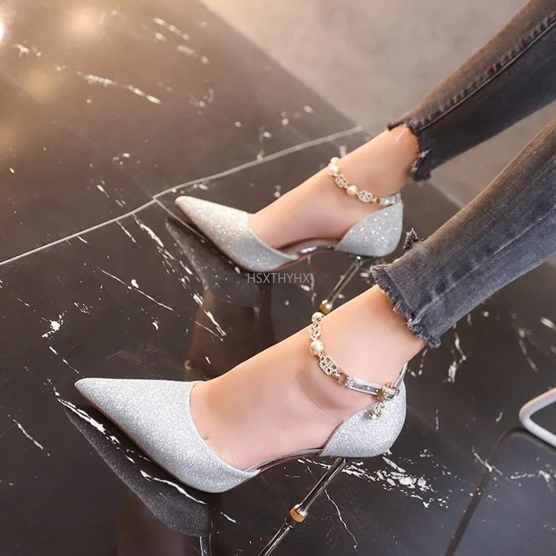 Женские блестящие босоножки на высоком каблуке, туфли-лодочки больших размеров 34-41 для вечерние НКИ или свадьбы, лето
Женские блестящие босоножки на высоком каблуке, туфли-лодочки больших размеров 34-41 для вечерние НКИ или свадьбы, лето