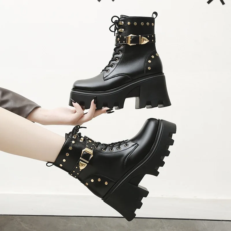 

Rivets Decor Chunky 9CM Platform Punk Ankle Boots Women Winter Thick Leather Black Demonia Boots Woman Metal Buckle Gothic Shoes