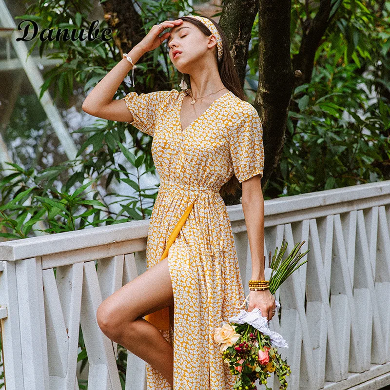 Vintage Printed Boho Dress Women Sexy V Neck Ruffles Chiffon Midi Dress Summer Beach Party Sicilian Fashion Vestidos De Mujer
Vintage Printed Boho Dress Women Sexy V Neck Ruffles Chiffon Midi Dress Summer Beach Party Sicilian Fashion Vestidos De Mujer