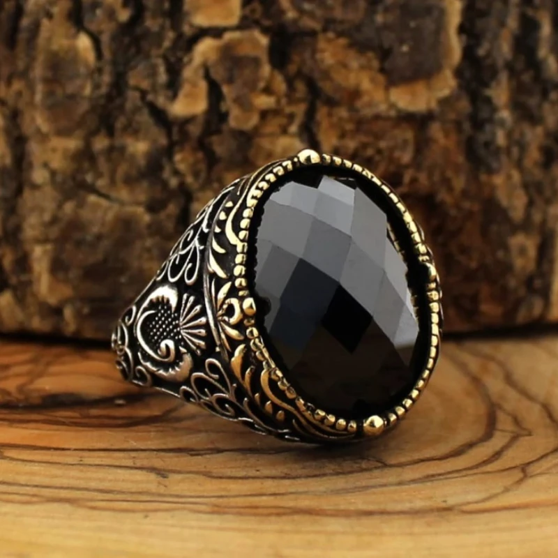 2022New copper material open adjustable ring men's black oval crystal zircon finger ring party wedding high-end carved jewelry
2022New copper material open adjustable ring men's black oval crystal zircon finger ring party wedding high-end carved jewelry