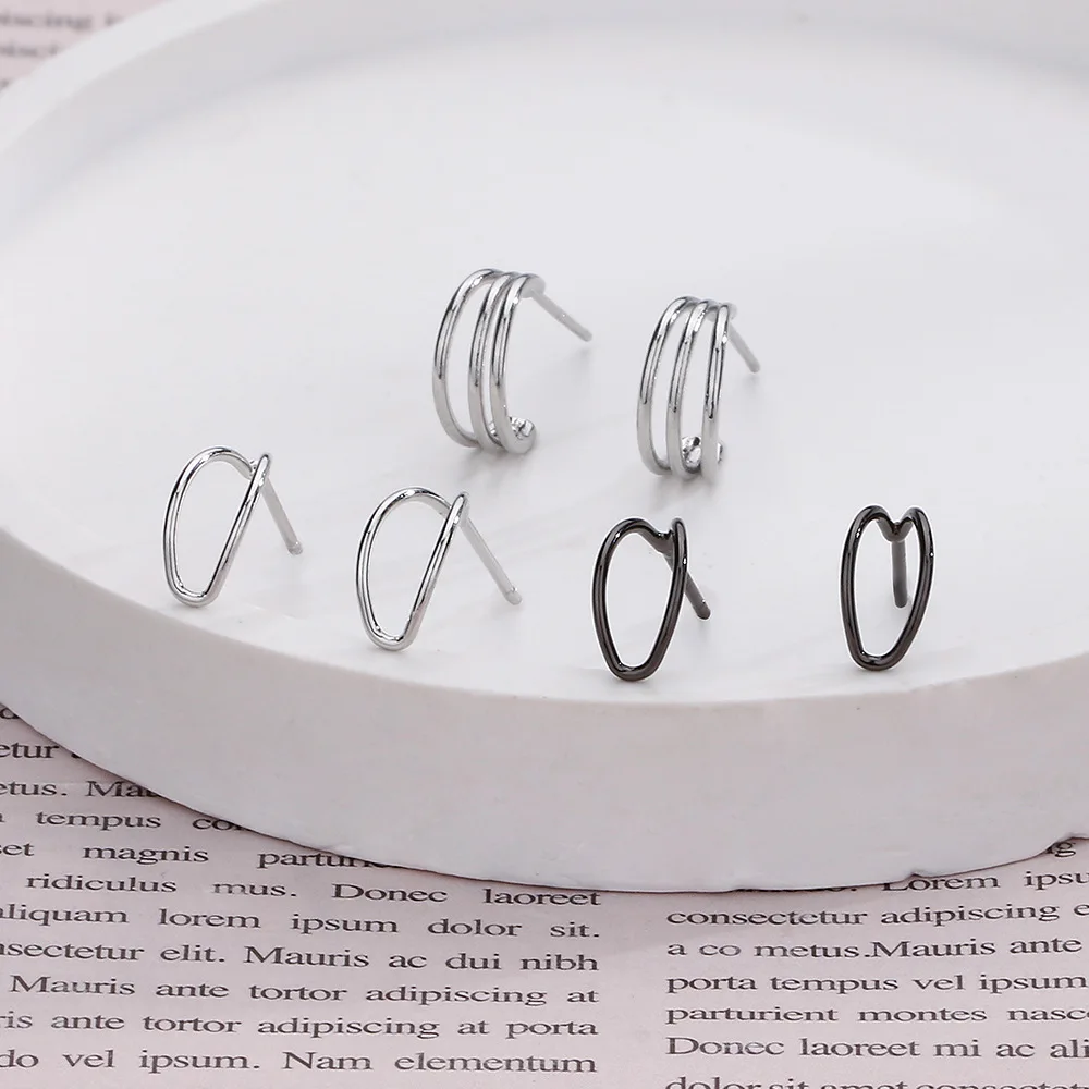 Korean Fashion Geometric Lines Ear Studs Earrings For Women Concise Hollowed Out Earrings Trendy Gift Girl Jewelry Accessories
Korean Fashion Geometric Lines Ear Studs Earrings For Women Concise Hollowed Out Earrings Trendy Gift Girl Jewelry Accessories