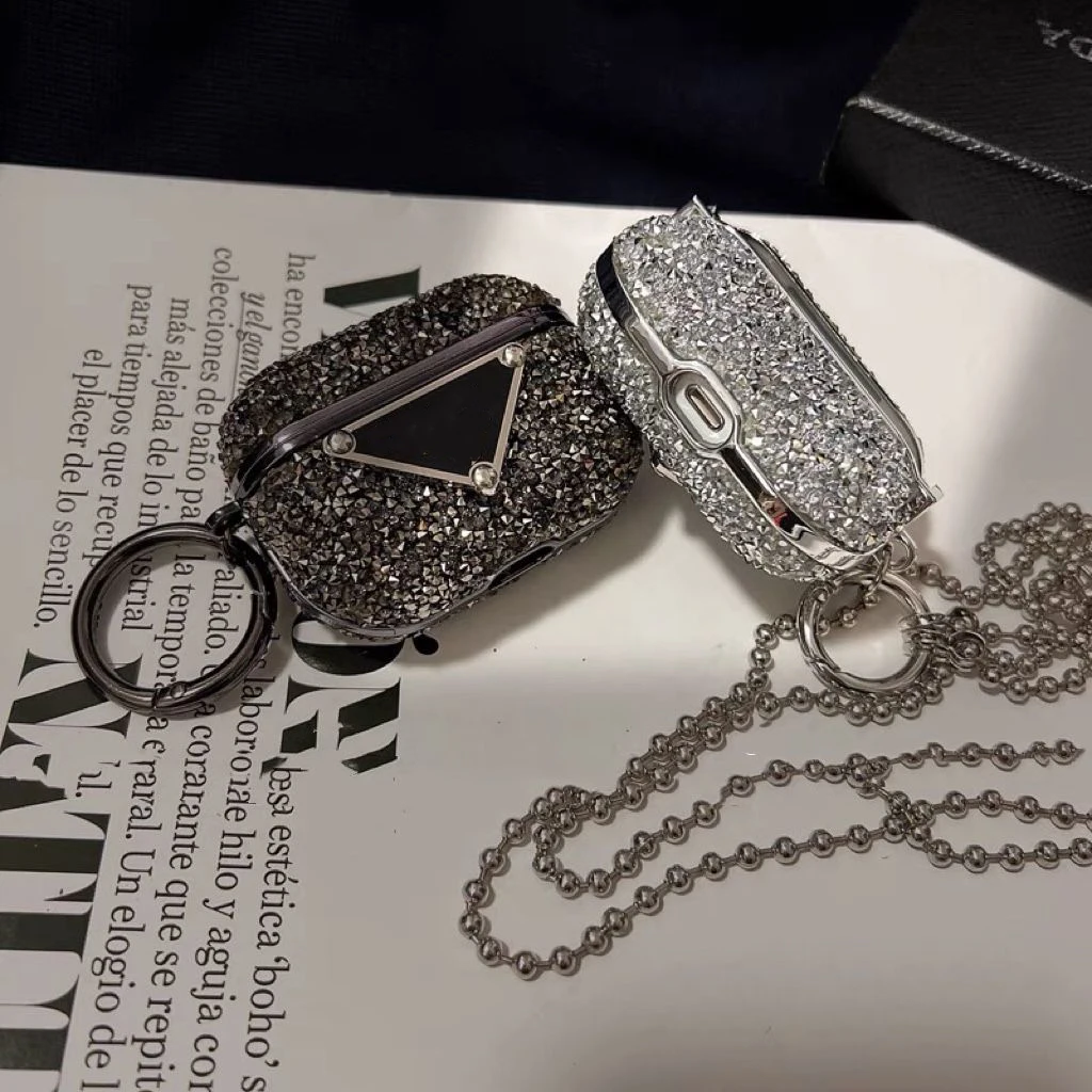 Luxury ṖŖẠḌẠ for Airpods Case Rhinestone Letters For Airpods Pro 3 2 Earphone Wireless Earphone Case Earphone Sleeves Case
Luxury ṖŖẠḌẠ for Airpods Case Rhinestone Letters For Airpods Pro 3 2 Earphone Wireless Earphone Case Earphone Sleeves Case