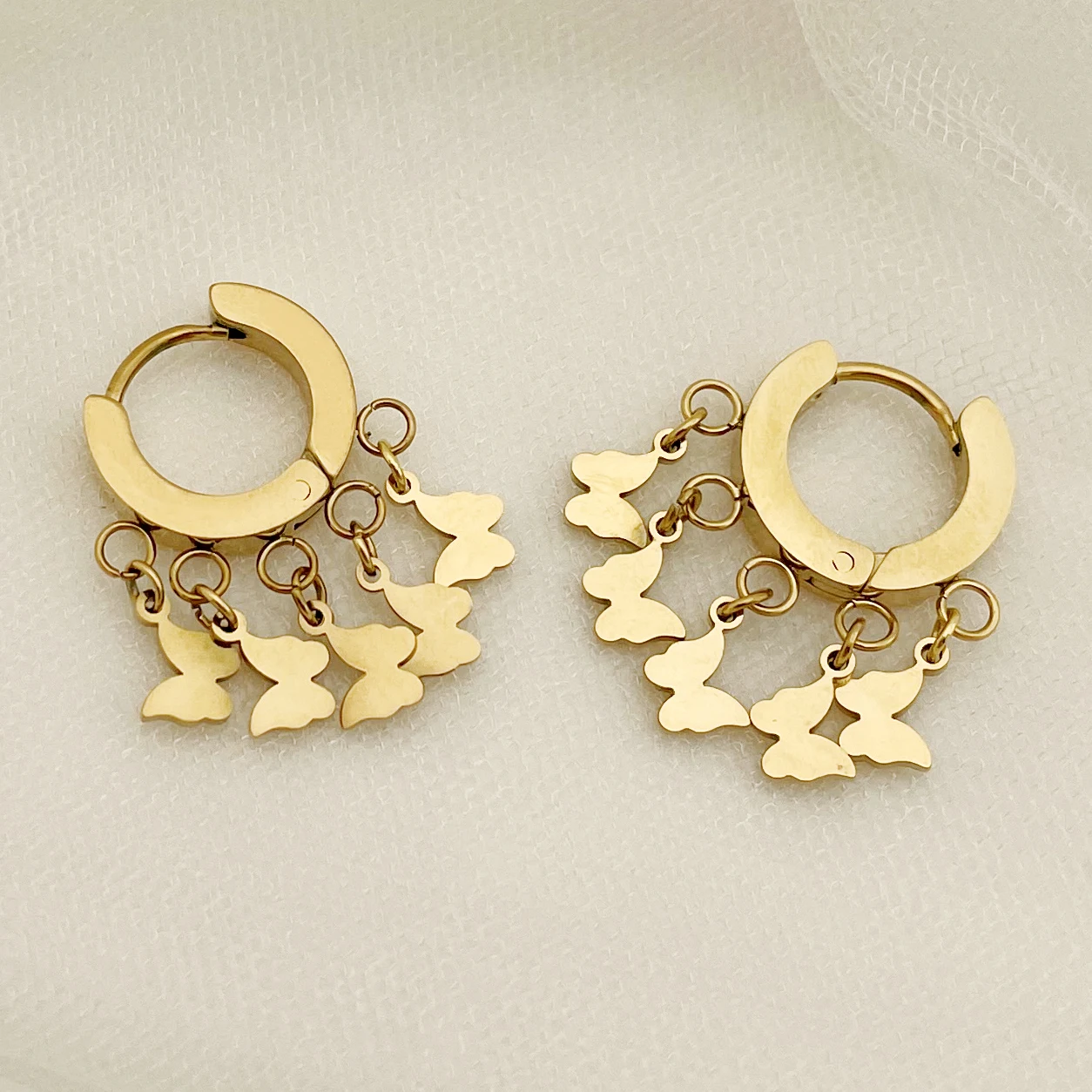 Fashion Exquisite Multiple Butterfly Earrings For Women Y2K Insect Earrings For Girls Unique Jewelry For Friend Gift
Fashion Exquisite Multiple Butterfly Earrings For Women Y2K Insect Earrings For Girls Unique Jewelry For Friend Gift