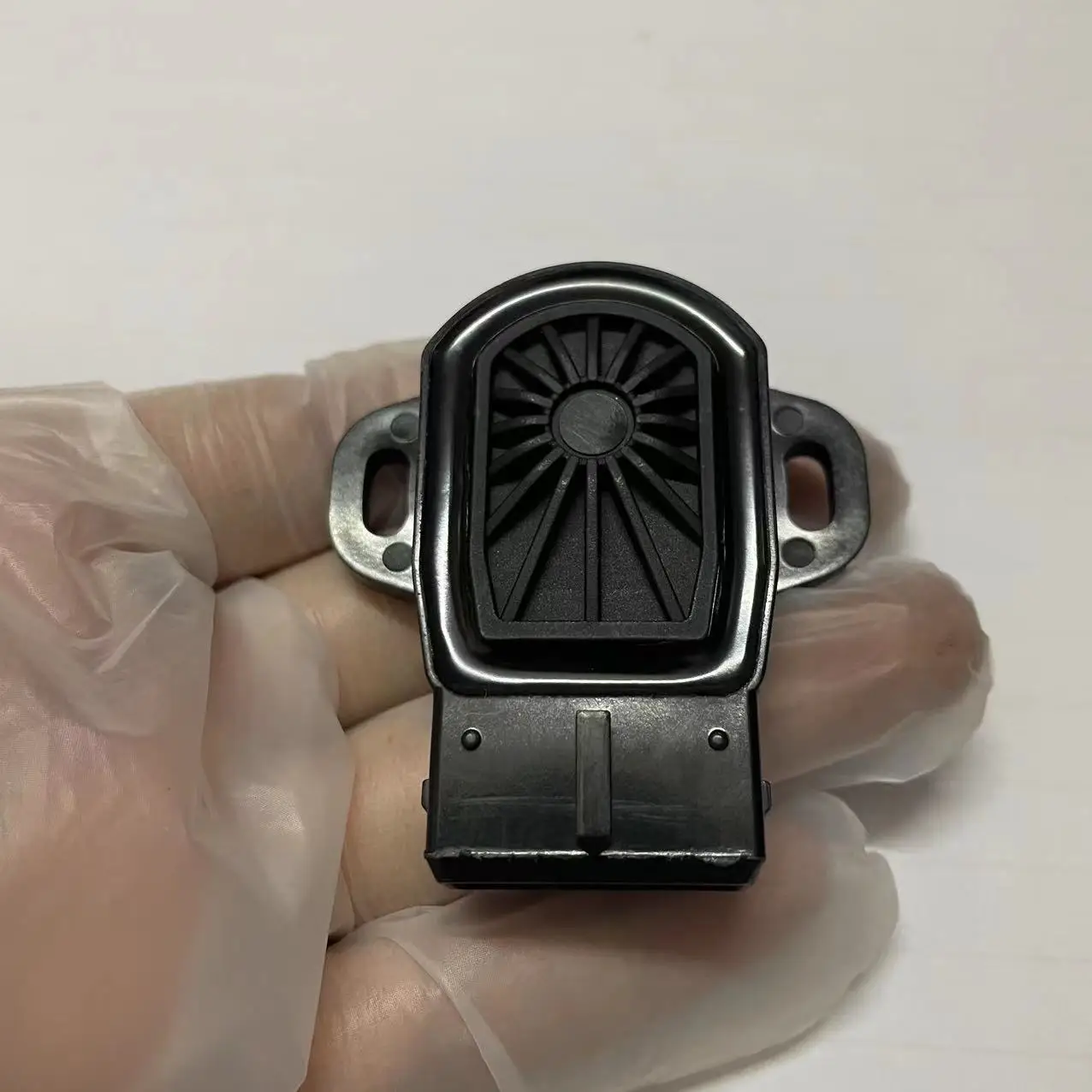 1x 3pins Quality Throttle Position Sensor MD628186 MD628227 For MITSUBI-SHI Pajero-Galant Carisma-
1x 3pins Quality Throttle Position Sensor MD628186 MD628227 For MITSUBI-SHI Pajero-Galant Carisma-