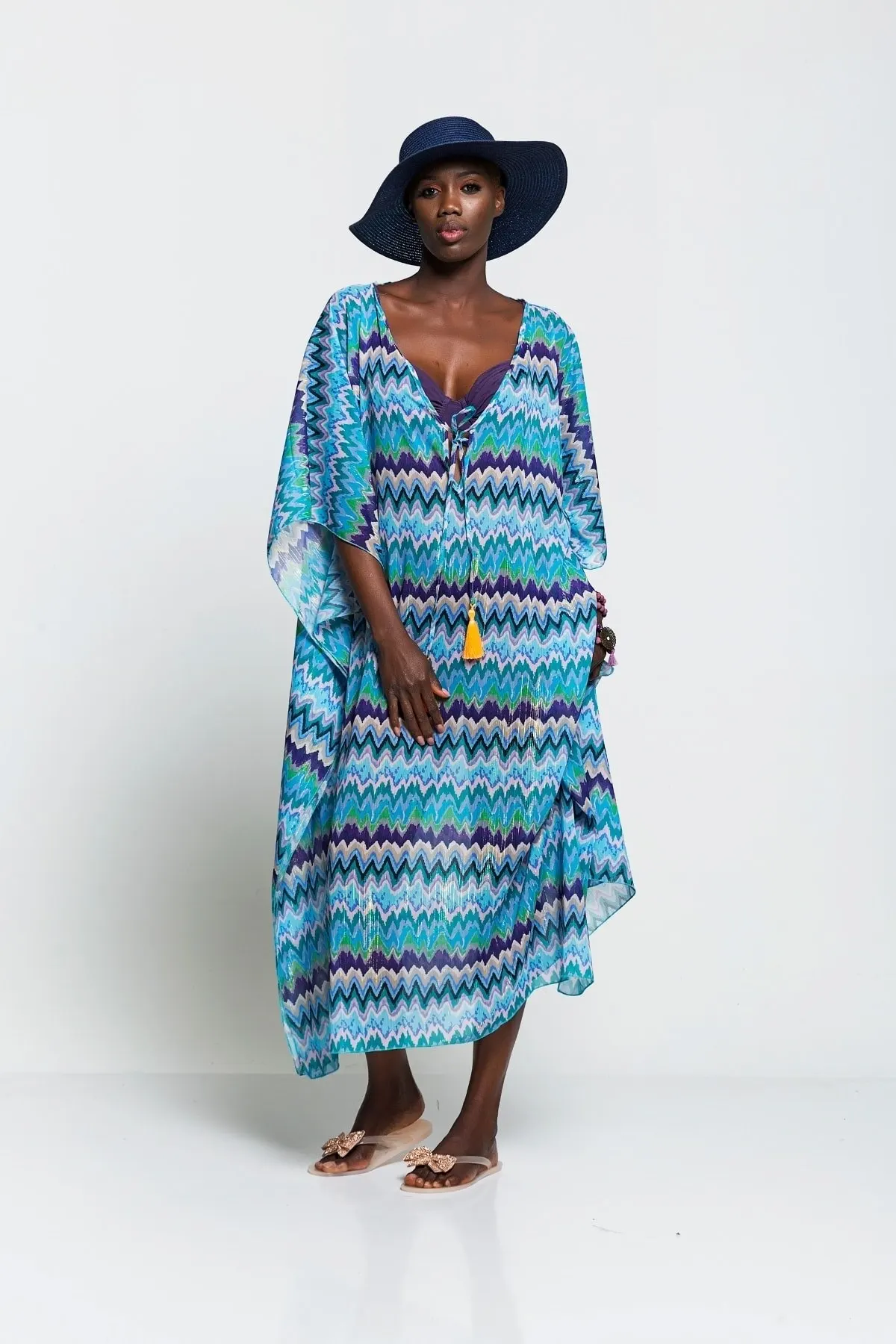 Женское парео, голубое пляжное платье с широким вырезом и узором, накидка на купальник, сексуальный костюм-туника, пляжная одежда, женский п...
Женское парео, голубое пляжное платье с широким вырезом и узором, накидка на купальник, сексуальный костюм-туника, пляжная одежда, женский п...